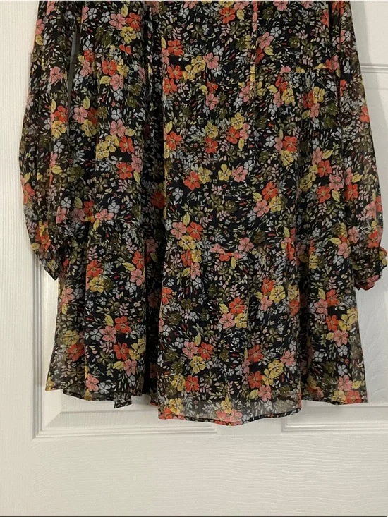 LOFT Black Floral Long-Sleeve Dress - Picture 4 of 5